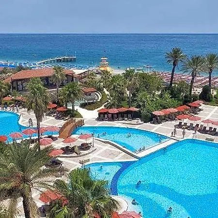 Akka Alinda منتجع 5*