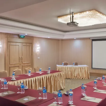 度假村 Akka Alinda 5*