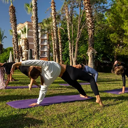 度假村 Akka Alinda 5*