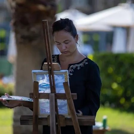 度假村 Akka Alinda