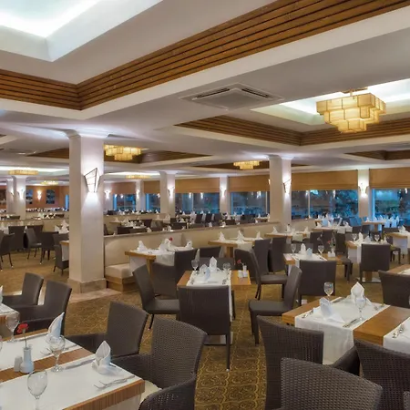 Akka Alinda Semesteranläggning (resort) 5*